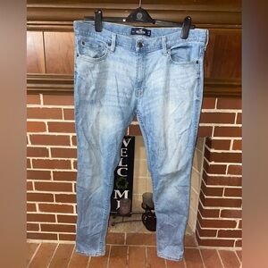 Men’s Hollister jeans